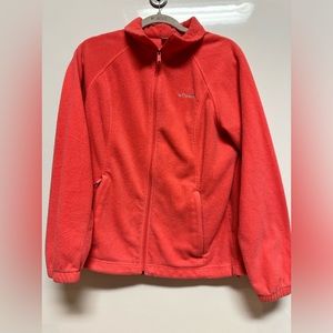 Women’s Columbia fleece zip up. Light orange/peach in color. Size large.
